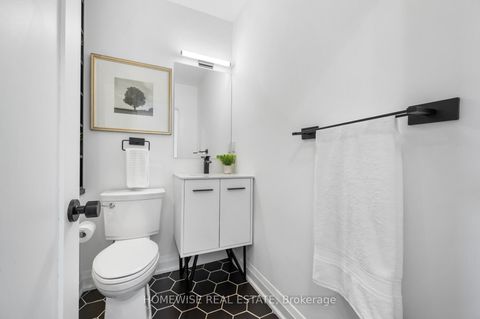Photo 25 at 17 Earnscliffe Road, Oakwood Village, Toronto