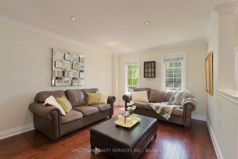 Photo 5 at 66 Decoroso Drive, Sonoma Heights, Vaughan
