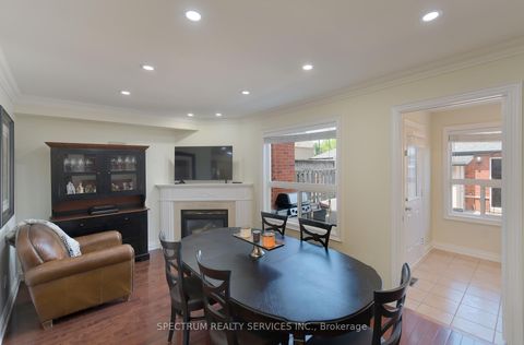 Photo 10 at 66 Decoroso Drive, Sonoma Heights, Vaughan