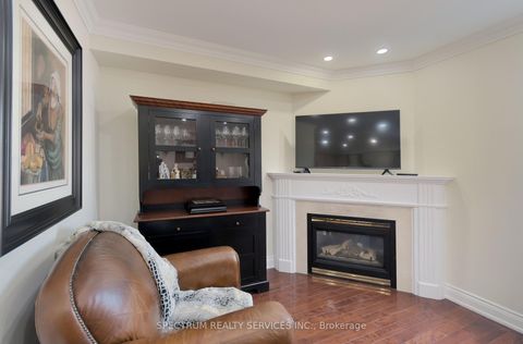 Photo 12 at 66 Decoroso Drive, Sonoma Heights, Vaughan