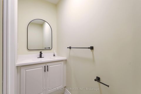 Photo 14 at 66 Decoroso Drive, Sonoma Heights, Vaughan