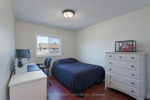 Photo 20 at 66 Decoroso Drive, Sonoma Heights, Vaughan