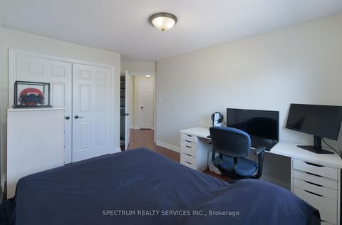 Photo 21 at 66 Decoroso Drive, Sonoma Heights, Vaughan