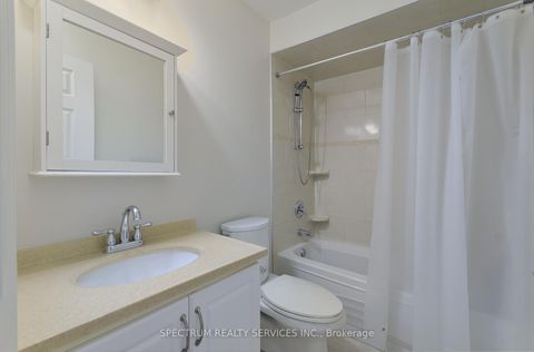 Photo 24 at 66 Decoroso Drive, Sonoma Heights, Vaughan