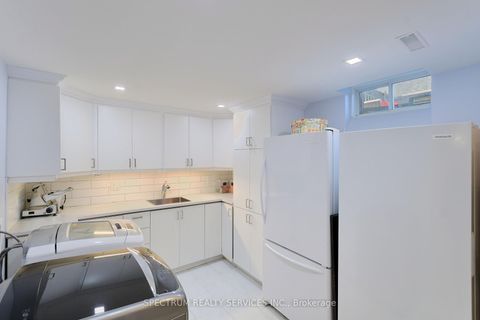 Photo 30 at 66 Decoroso Drive, Sonoma Heights, Vaughan