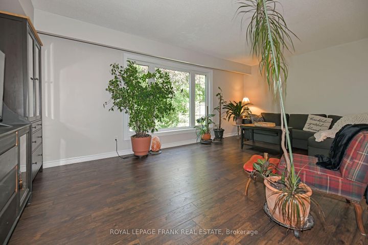 Photo 7 at 1104 Old Pye Court, Centennial, Oshawa