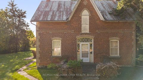 Photo 1 at 965 10th Line, Rural Innisfil, Innisfil