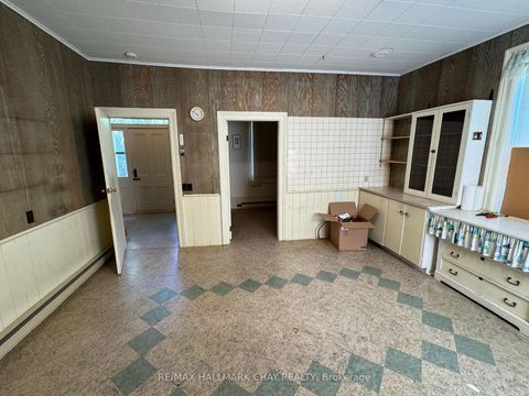 Photo 11 at 965 10th Line, Rural Innisfil, Innisfil