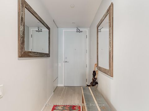 Photo 2 at 401 - 383 Sorauren Avenue, Roncesvalles, Toronto