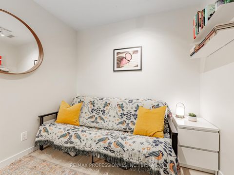 Photo 22 at 401 - 383 Sorauren Avenue, Roncesvalles, Toronto