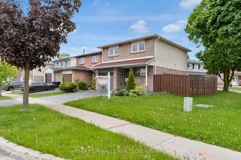 Photo 1 at 8 Franca Crescent, Jamestown, Toronto