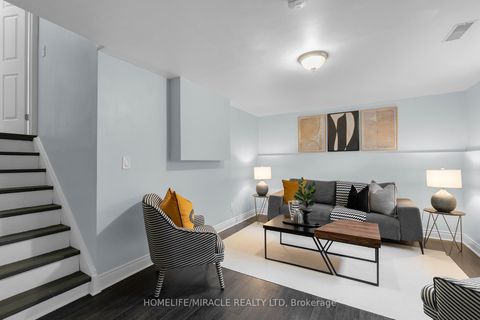 Photo 37 at 8 Franca Crescent, Jamestown, Toronto