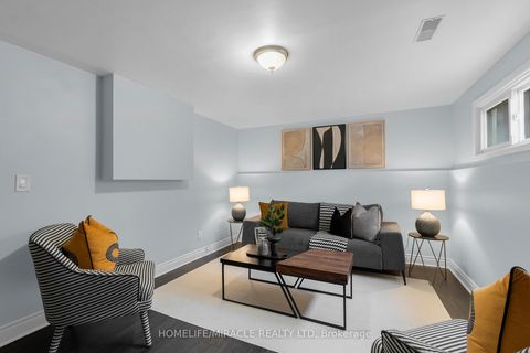 Photo 38 at 8 Franca Crescent, Jamestown, Toronto