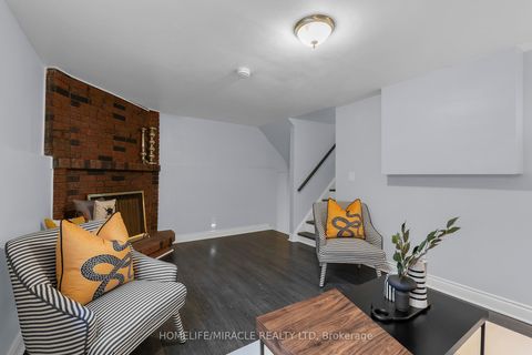 Photo 39 at 8 Franca Crescent, Jamestown, Toronto