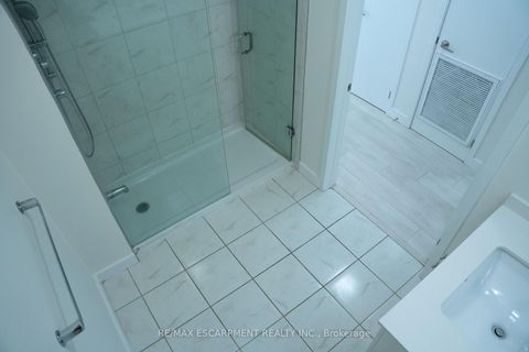 Photo 16 at 103 - 210 Sabina Drive, GO Glenorchy, Oakville