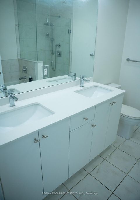 Photo 17 at 103 - 210 Sabina Drive, GO Glenorchy, Oakville