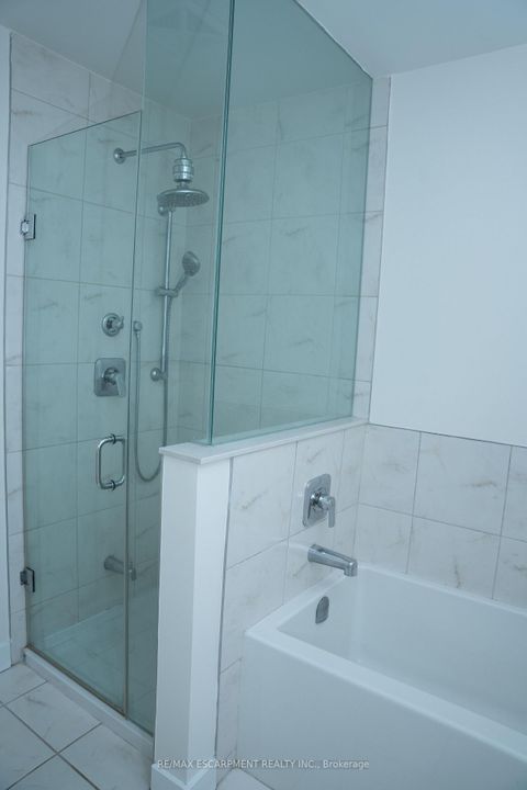 Photo 18 at 103 - 210 Sabina Drive, GO Glenorchy, Oakville