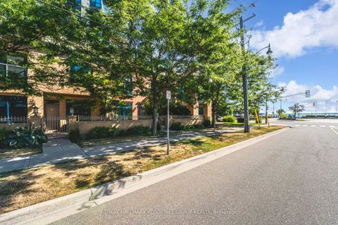 Photo 1 at 6 Victoria Street, City Centre, Barrie