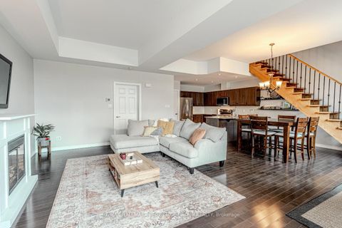 Photo 3 at 6 Victoria Street, City Centre, Barrie