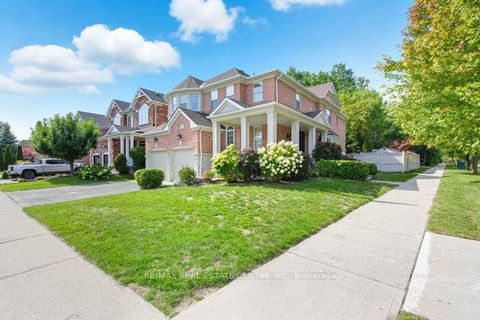 Photo 2 at 122 Wood Rim Drive, Oak Ridges Lake Wilcox, Richmond Hill