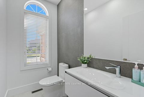 Photo 8 at 122 Wood Rim Drive, Oak Ridges Lake Wilcox, Richmond Hill