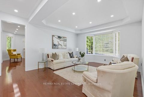 Photo 12 at 122 Wood Rim Drive, Oak Ridges Lake Wilcox, Richmond Hill