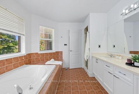 Photo 41 at 122 Wood Rim Drive, Oak Ridges Lake Wilcox, Richmond Hill