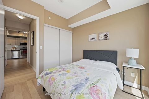 Photo 17 at 509 - 16 MCADAM Avenue, Glen Park, Toronto