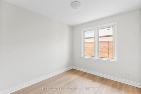 Photo 18 at 196 Acton Avenue, Bathurst Manor, Toronto