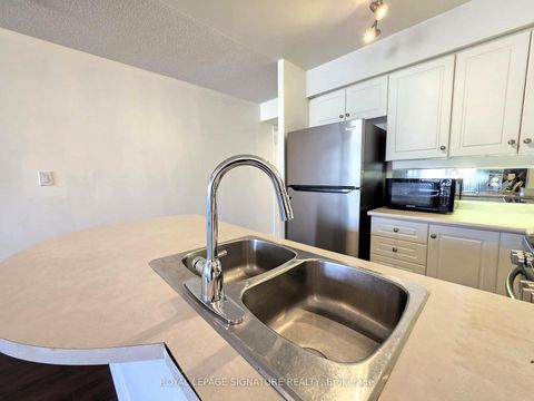 Photo 10 at 1002 - 8 Rean Drive, Bayview Village, Toronto