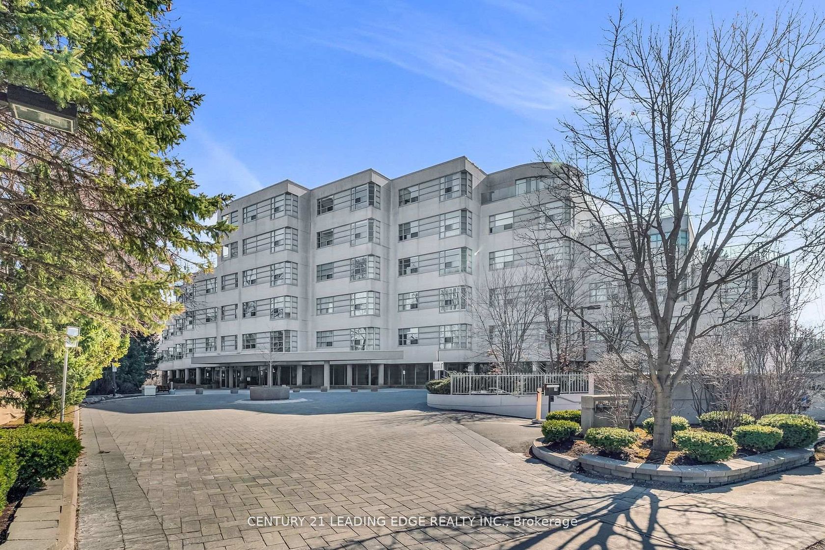 208 - 1 Watergarden Way, Bayview Village, Toronto 