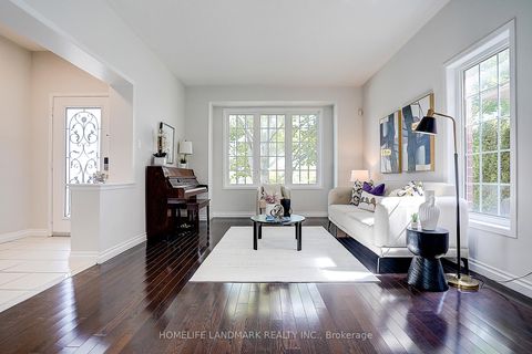 Photo 5 at 146 Selwyn Road, Jefferson, Richmond Hill