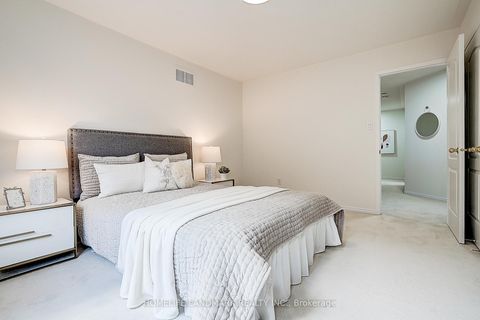 Photo 34 at 146 Selwyn Road, Jefferson, Richmond Hill