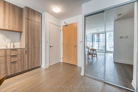 Photo 7 at 612 - 11 Wellesley Street W, Bay Street Corridor, Toronto