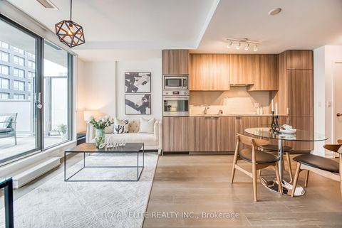 Photo 13 at 612 - 11 Wellesley Street W, Bay Street Corridor, Toronto