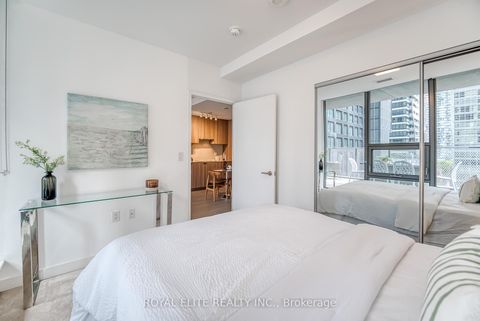 Photo 21 at 612 - 11 Wellesley Street W, Bay Street Corridor, Toronto