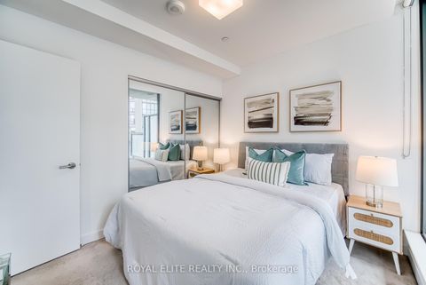 Photo 22 at 612 - 11 Wellesley Street W, Bay Street Corridor, Toronto