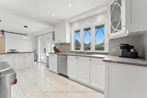 Photo 16 at 165 Clearview Heights, King City, King Photo 16 at 165 Clearview Heights, King City, King