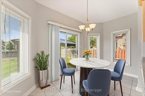 Photo 3 at 157 Cherokee Drive, Maple, Vaughan