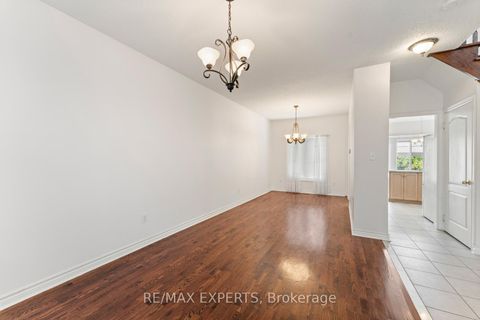 Photo 7 at 157 Cherokee Drive, Maple, Vaughan