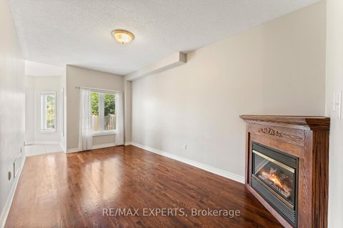 Photo 19 at 157 Cherokee Drive, Maple, Vaughan