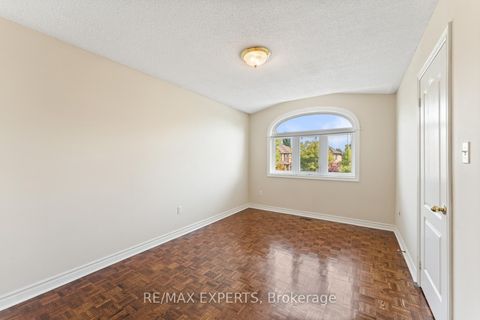 Photo 24 at 157 Cherokee Drive, Maple, Vaughan