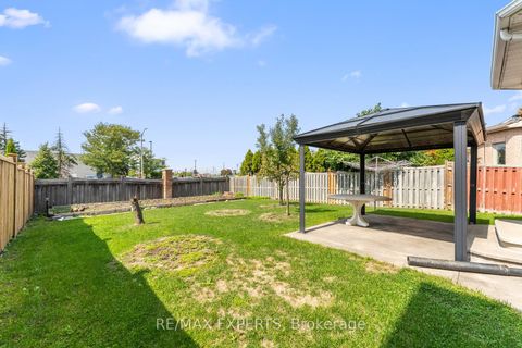 Photo 34 at 157 Cherokee Drive, Maple, Vaughan Photo 34 at 157 Cherokee Drive, Maple, Vaughan