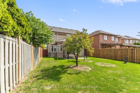 Photo 36 at 157 Cherokee Drive, Maple, Vaughan