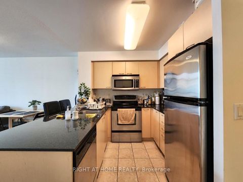 Photo 13 at 319 - 509 Beecroft Road, Willowdale West, Toronto