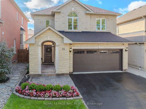 Photo 1 at 29 Grapevine Drive, Vellore Village, Vaughan