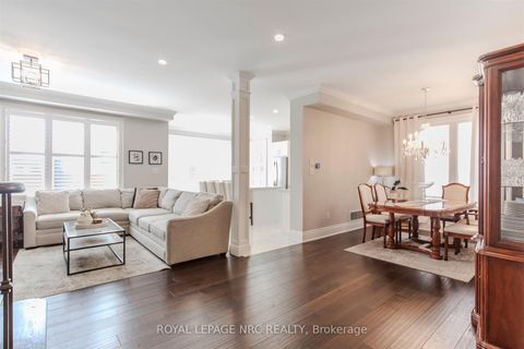 Photo 20 at 29 Grapevine Drive, Vellore Village, Vaughan