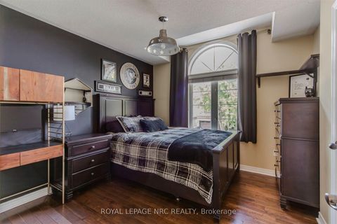 Photo 32 at 29 Grapevine Drive, Vellore Village, Vaughan