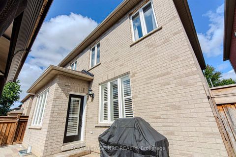 Photo 47 at 29 Grapevine Drive, Vellore Village, Vaughan