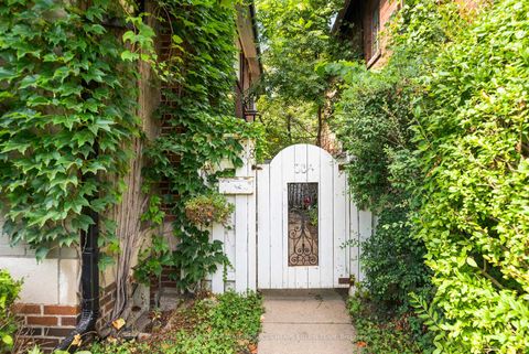 Photo 17 at 38 Whitehall Road, Moore Park, Toronto